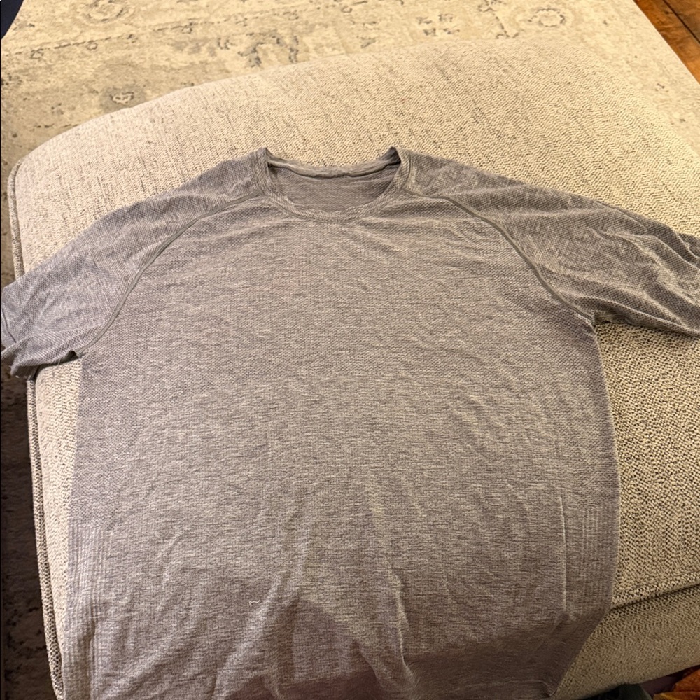 lululemon athletica Men's Heather Gray Tee
